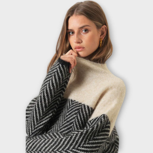 Nancy | Soft Turtleneck Sweater