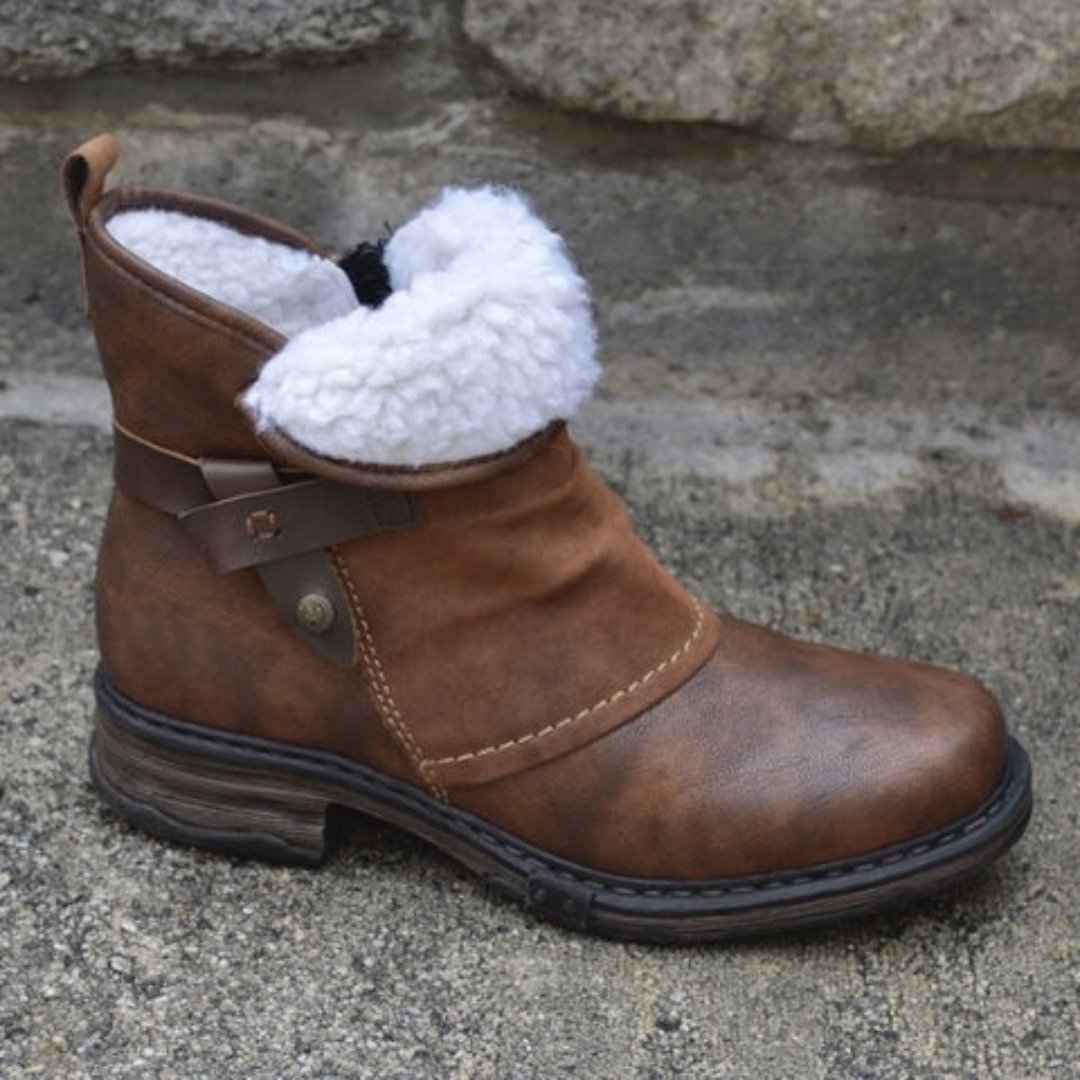 Amy | Chic Cozy Ankle Boots